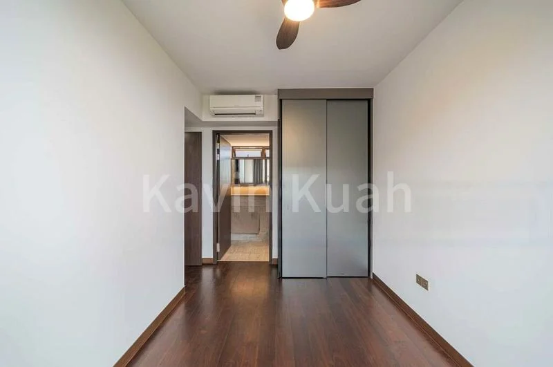 3 Bed Condo for Sale in  The Commodore - Image 2