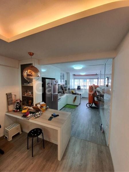 Common Room (HDB) for Rent in  219 Serangoon Avenue 4 - Image 1