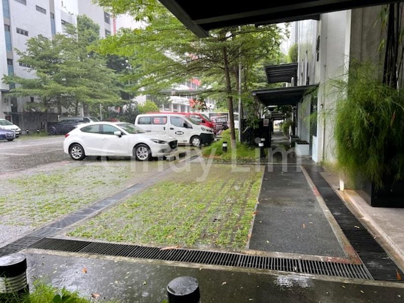 Light Industrial (B1) for Rent: Henderson Industrial Park - Image 2