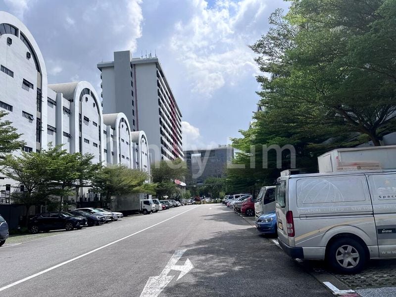 Light Industrial (B1) for Rent: Henderson Industrial Park - Image 5