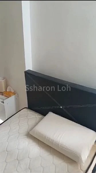 Common Room (Condo) for Rent in The Lakeshore - Image 6