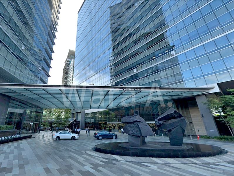 Office for Rent: The Metropolis - Image 1