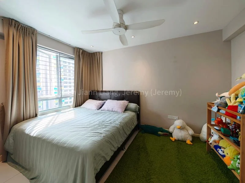 4 Room (4A) HDB for Sale in  451A Sengkang West Way - Image 5