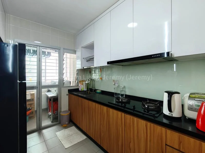 4 Room (4A) HDB for Sale in  451A Sengkang West Way - Image 2