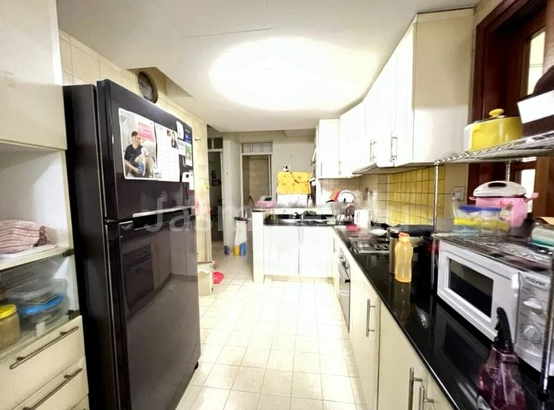 3 Bed Condo for Sale in Compass Heights - Image 7