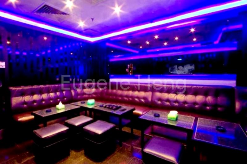 Food & Beverage for Rent: Large Nightclub Flower Joint for Takeover - Image 1