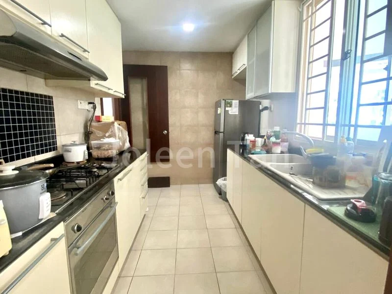 3 Bed Condo for Rent in  Rio Vista - Image 3