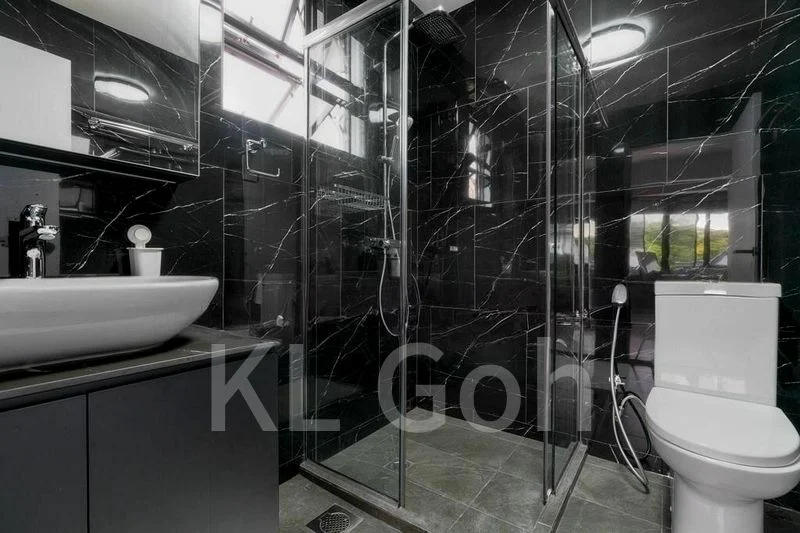 4 Bed Corner Terrace (Landed) for Sale in  Summerlea Green - Image 4