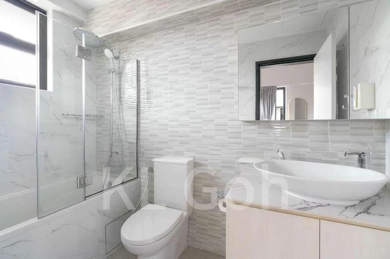 4 Bed Corner Terrace (Landed) for Sale in  Summerlea Green - Image 2