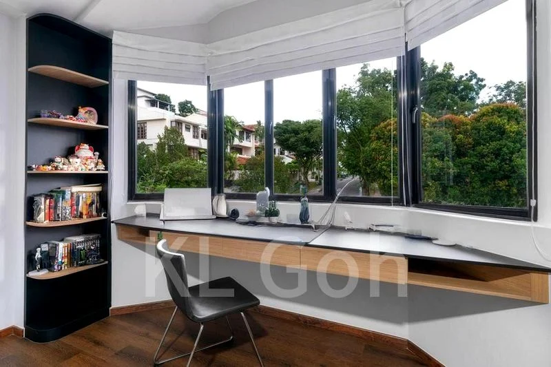 4 Bed Corner Terrace (Landed) for Sale in  Summerlea Green - Image 5