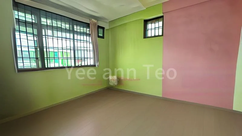 5 Room (5I) HDB for Rent in  738 Jurong West Street 75 - Image 2