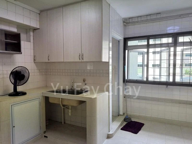 Executive HDB for Rent in  369 Yung An Road - Image 1