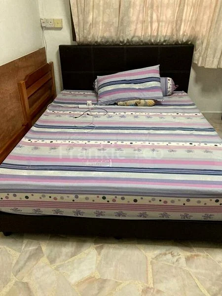 Room (HDB) for Rent in  432 Choa Chu Kang Avenue 4 - Image 1