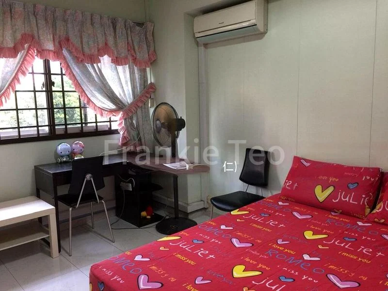 Room (HDB) for Rent in  432 Choa Chu Kang Avenue 4 - Image 4