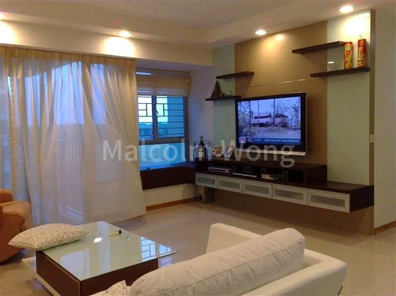 Common Room (HDB) for Rent in  518D Tampines Central 7 - Image 4