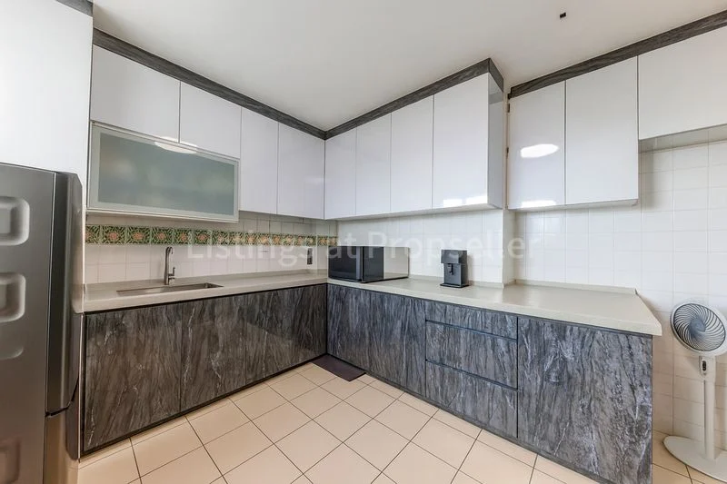 5 Room (5I) HDB for Sale in 557 Pasir Ris Street 51 - Image 3