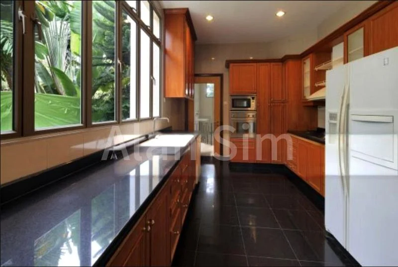 6 Bed Bungalow (Landed) for Rent in  Villas Holland - Image 5