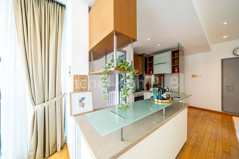 2 Bed Apartment (Condo) for Sale in  Mill Point - Image 7