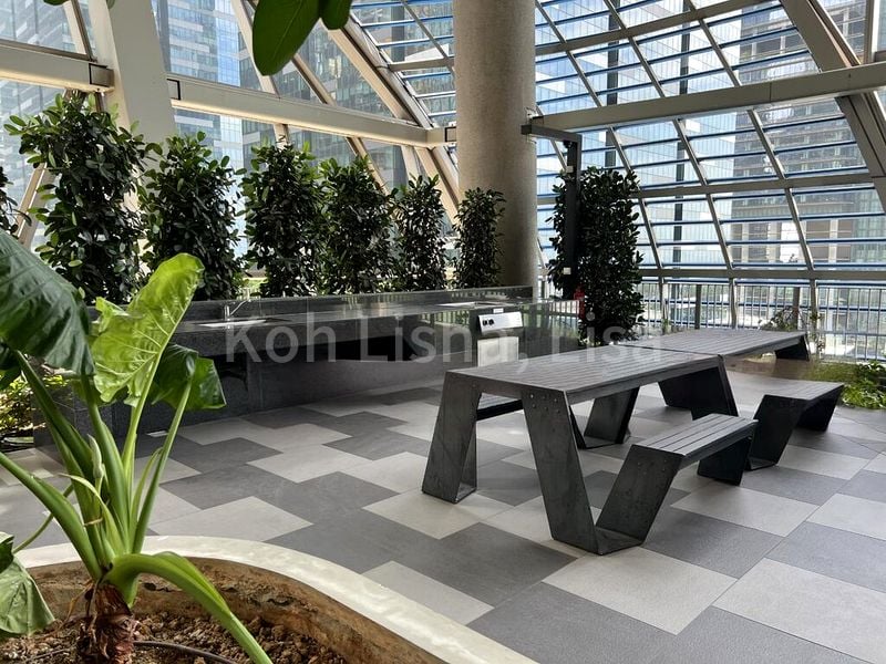 Studio Condo for Rent in  UIC Building - Image 4