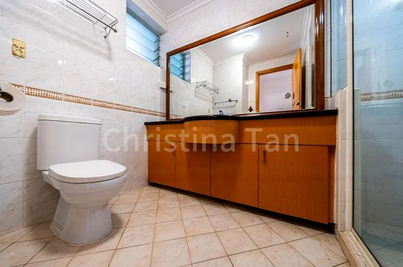 4 Bed Condo for Sale in  Guilin View - Image 3