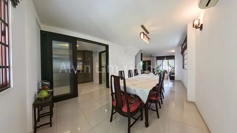 5 Bed Semi-Detached House (Landed) for Sale in  Sandilands Road - Image 2