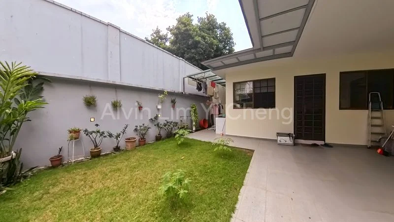 5 Bed Semi-Detached House (Landed) for Sale in  Sandilands Road - Image 4