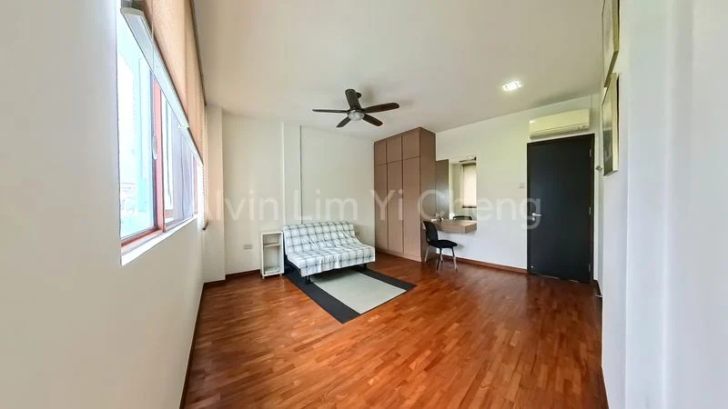 5 Bed Semi-Detached House (Landed) for Sale in  Sandilands Road - Image 7