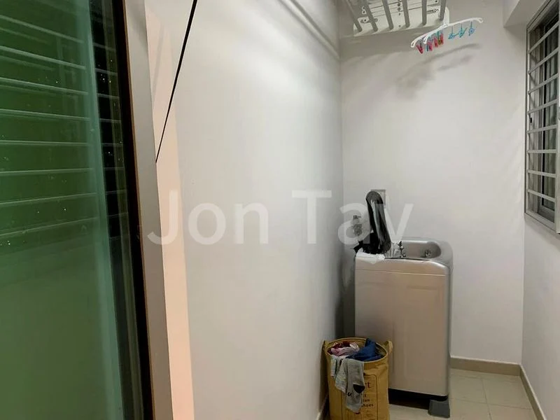 5 Room (5I) HDB for Rent in  440C Clementi Avenue 3 - Image 9