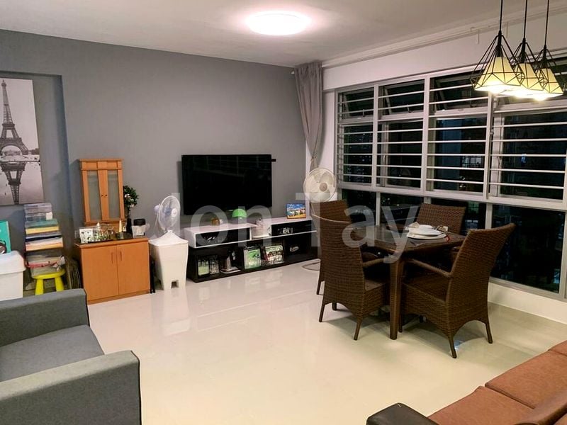 5 Room (5I) HDB for Rent in  440C Clementi Avenue 3 - Image 1