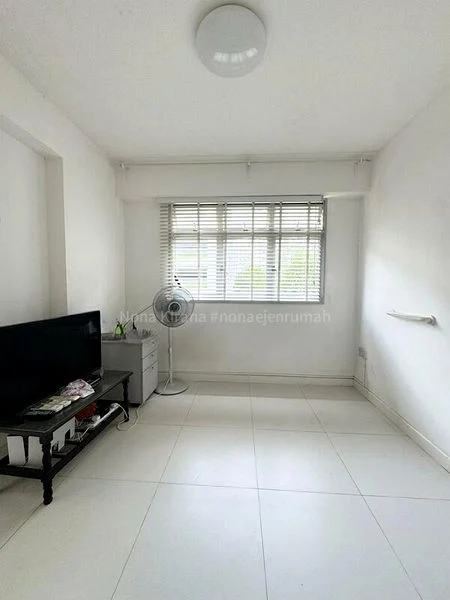 2 Room (2A) HDB for Sale in  522A Tampines Central 7 - Image 3