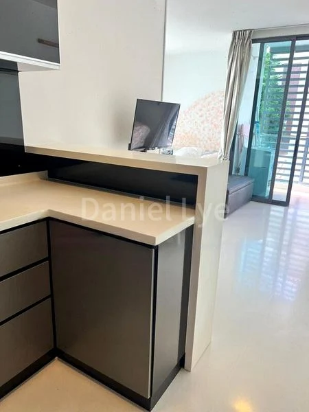 Room Apartment (Condo) for Rent in Isuites @ Marshall - Image 8