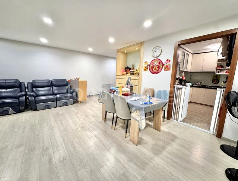 5 Room (5I) HDB for Sale in  688E Woodlands Drive 75 - Image 3