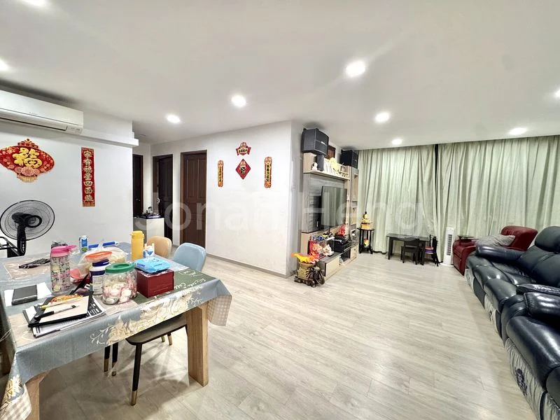 5 Room (5I) HDB for Sale in  688E Woodlands Drive 75 - Image 1