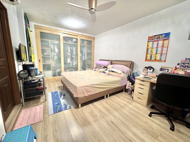 5 Room (5I) HDB for Sale in  688E Woodlands Drive 75 - Image 5