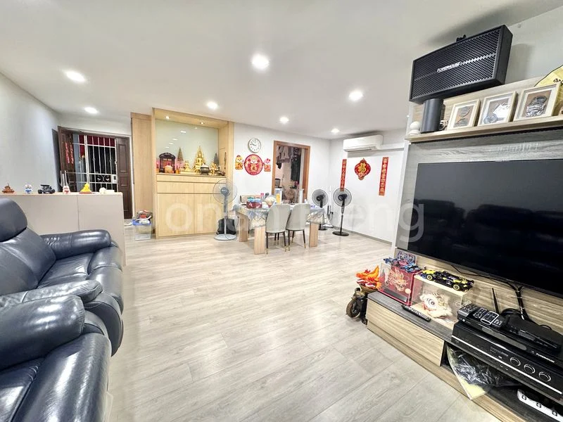 5 Room (5I) HDB for Sale in  688E Woodlands Drive 75 - Image 2