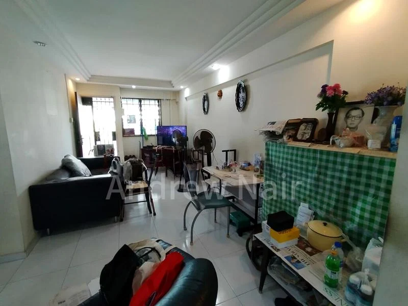 3 Room (3NG) HDB for Sale in 401 Hougang Avenue 10 - Image 1