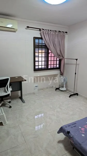 Common Room (HDB) for Rent in  717 Tampines Street 72 - Image 9