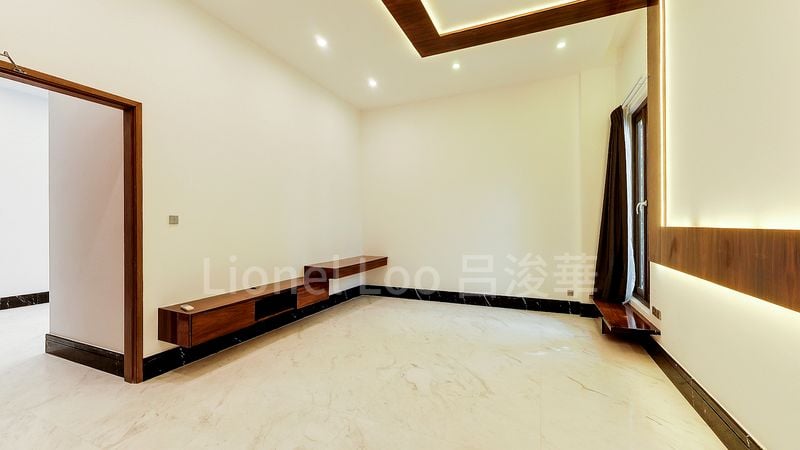 6 Bed Bungalow (Landed) for Sale in Cove Drive - Image 7