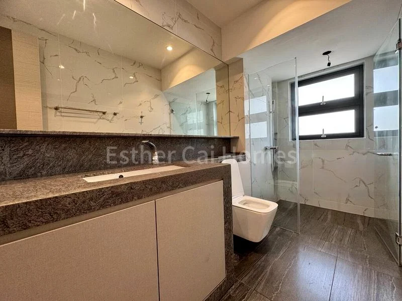 4 Bed Terraced House (Landed) for Rent in  Heeton Park - Image 12