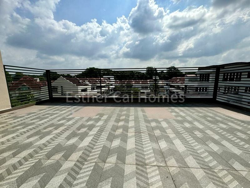 4 Bed Terraced House (Landed) for Rent in  Heeton Park - Image 2