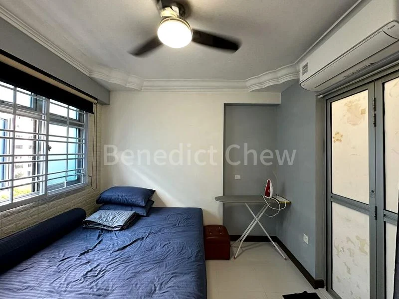 2 Room (2A) HDB for Sale in  459 Yishun Avenue 11 - Image 2