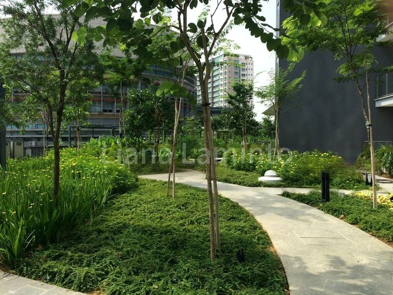 3 Bed Condo for Rent in  The Scala - Image 6