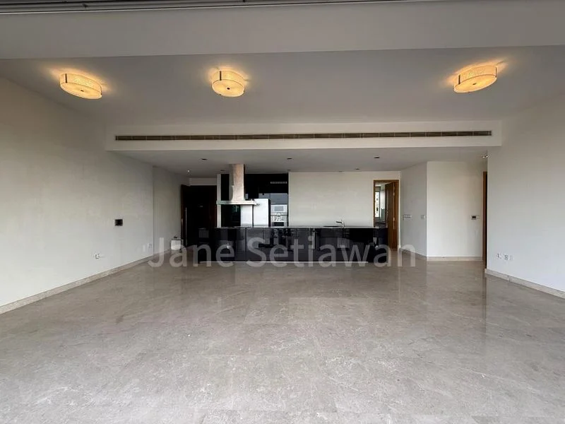 4 Bed Condo for Rent in  Grange Infinite - Image 5