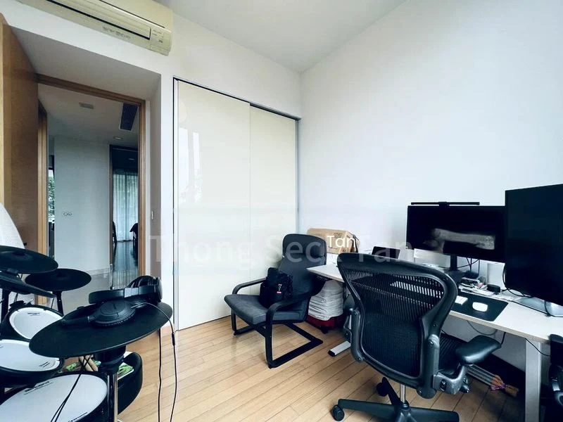 3 Bed Condo for Rent in  Parvis - Image 14