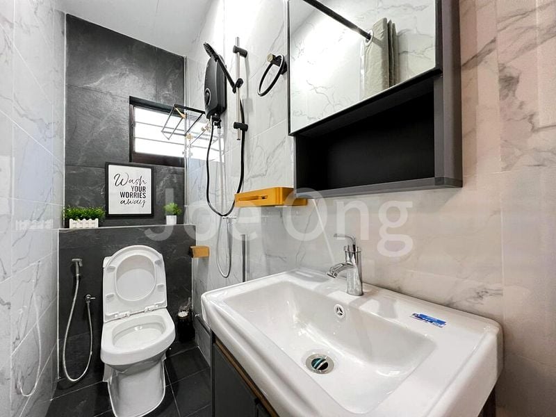 Room (Condo) for Rent in  Cavenagh Gardens - Image 4