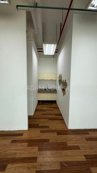 Light Industrial (B1) for Rent: D'Centennial - Image 3