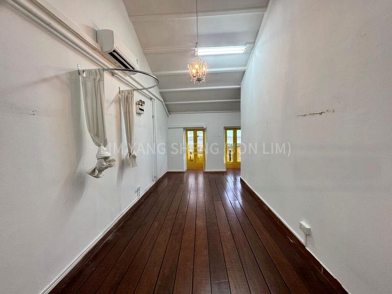 Shop / Shophouse for Rent: Haji Lane - Image 4