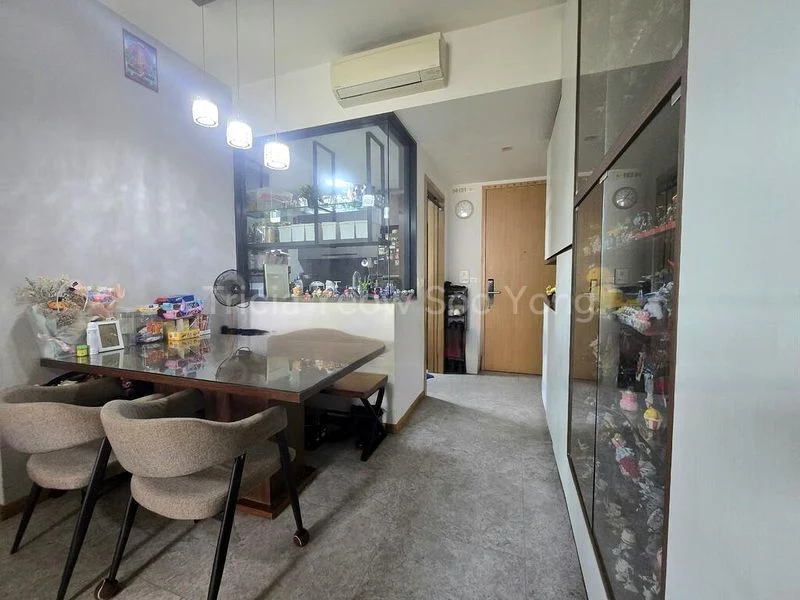 3 Bed Condo for Sale in  The Navian - Image 3