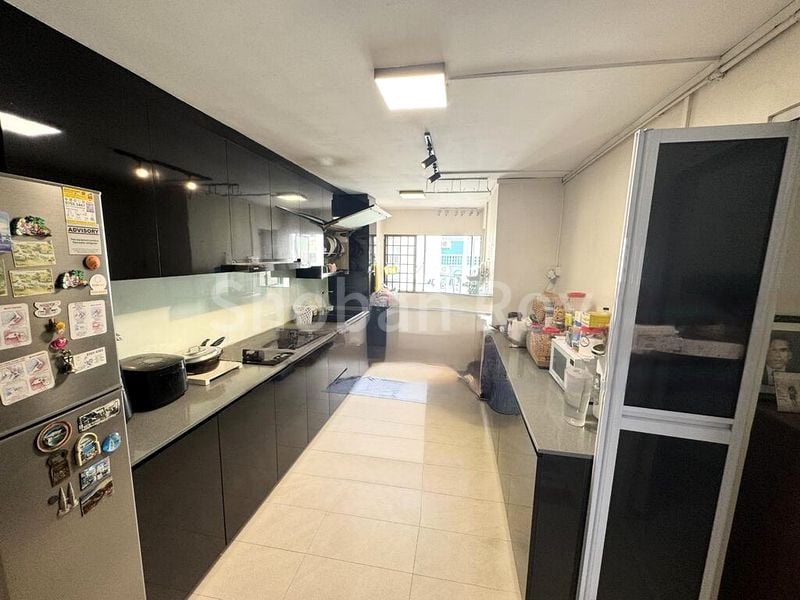 5 Room (5I) HDB for Sale in 212 Yishun Street 21 - Image 4