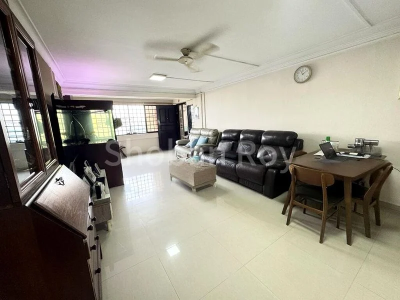 5 Room (5I) HDB for Sale in 212 Yishun Street 21 - Image 1